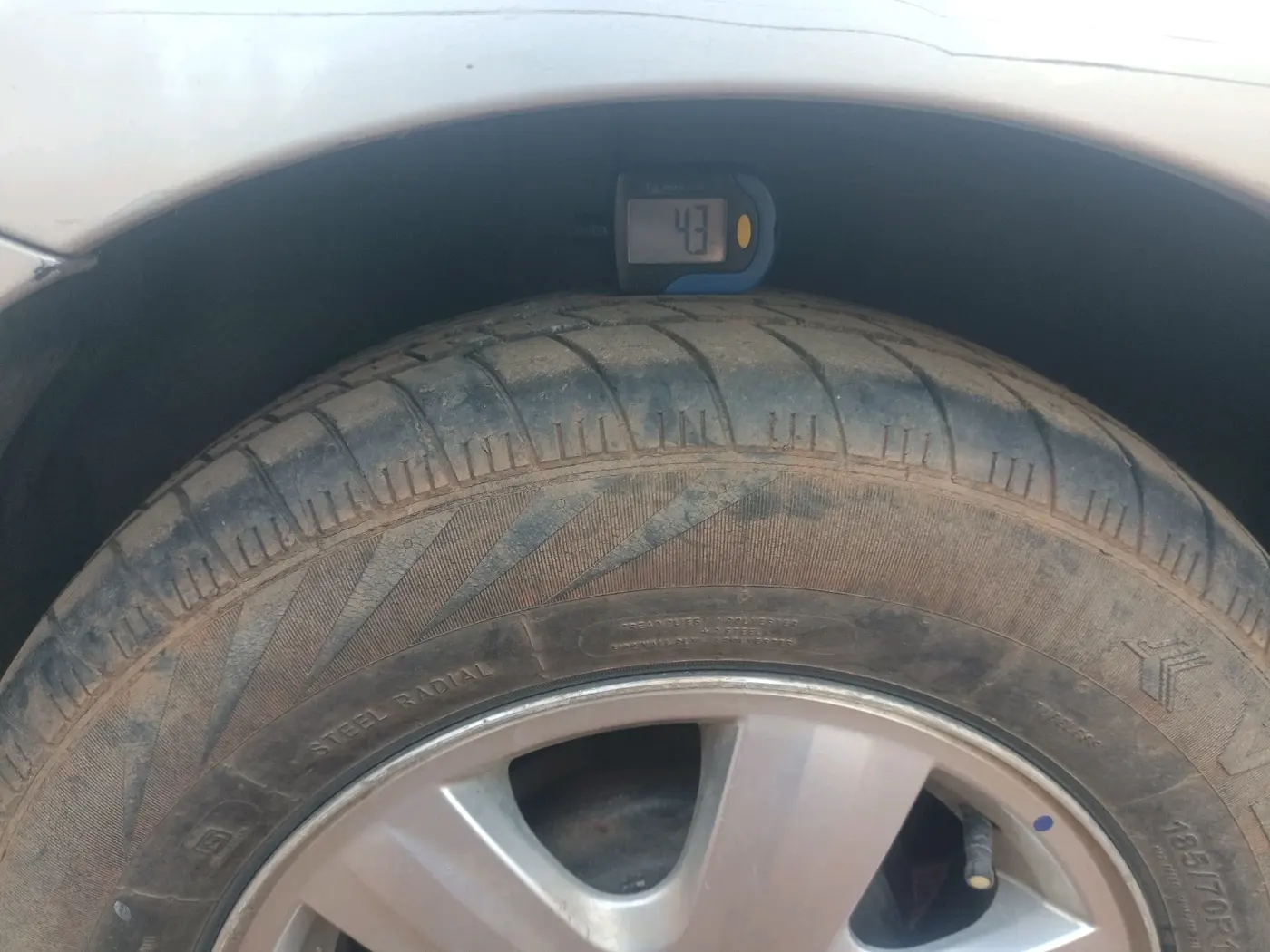 2008 Maruti Swift Dzire ZXI 1.3, Petrol, Manual, 99,882 km, tyre