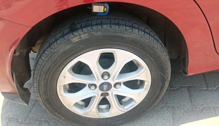 2015 Ford Figo Aspire TITANIUM1.5 DIESEL, Diesel, Manual, 93,089 km, tyre