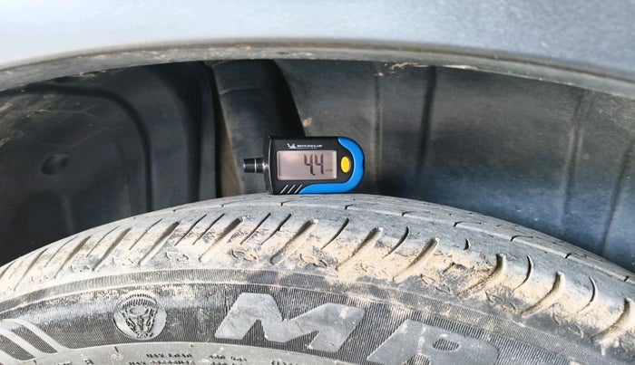 2022 Maruti XL6 ZETA MT, Petrol, Manual, 36,931 km, tyre