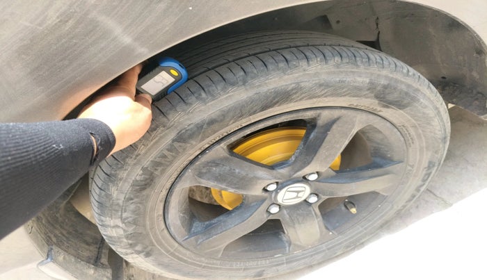 2014 Honda City 1.5L I-VTEC SV, Petrol, Manual, 83,743 km, tyre