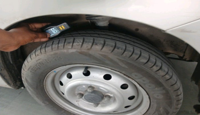 2011 Maruti Wagon R 1.0 LXI, Petrol, Manual, 72,004 km, tyre