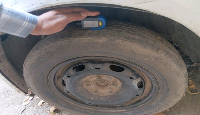 2011 Skoda Fabia ACTIVE 1.2 MPI, Petrol, Manual, 84,808 km, tyre