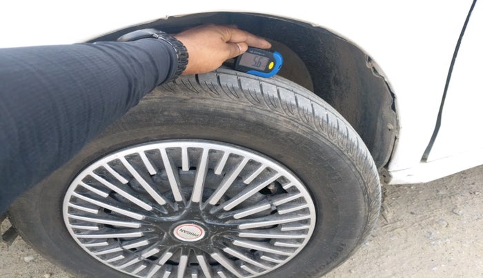 2011 Volkswagen Vento TRENDLINE 1.6, CNG, Manual, 1,48,450 km, tyre