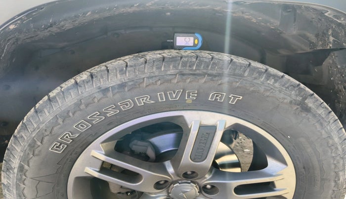 2023 Mahindra Thar LX D AT 4WD HT, Diesel, Automatic, 48,113 km, tyre