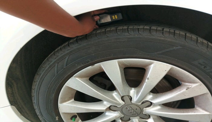 2014 Audi A6 35 TDI PREMIUM PLUS, Diesel, Manual, 1,22,405 km, tyre