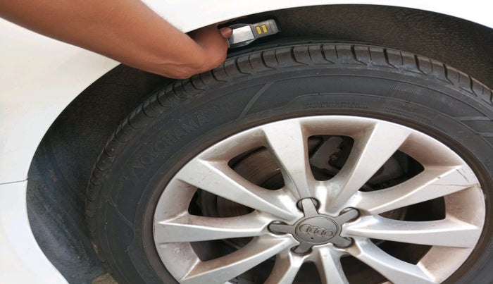 2014 Audi A6 35 TDI PREMIUM PLUS, Diesel, Manual, 1,22,405 km, tyre