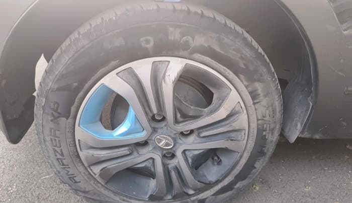 2022 Tata TIGOR EV XZ PLUS, Electric, Automatic, 36,886 km, tyre