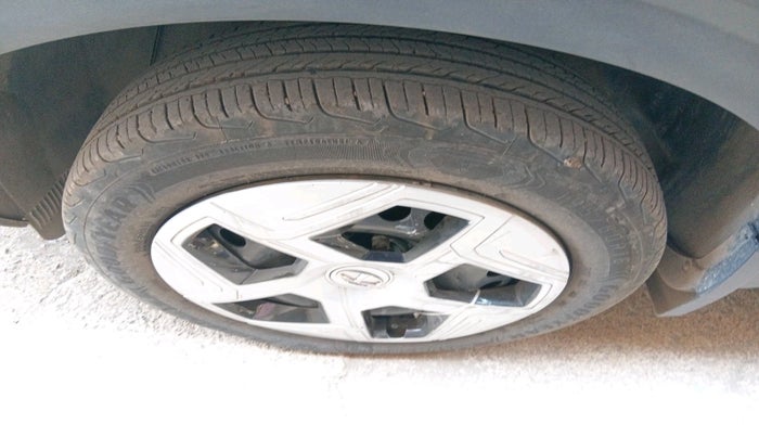 2025 Tata NEXON Pure S 1.2 iCNG, CNG, Manual, 18,621 km, tyre