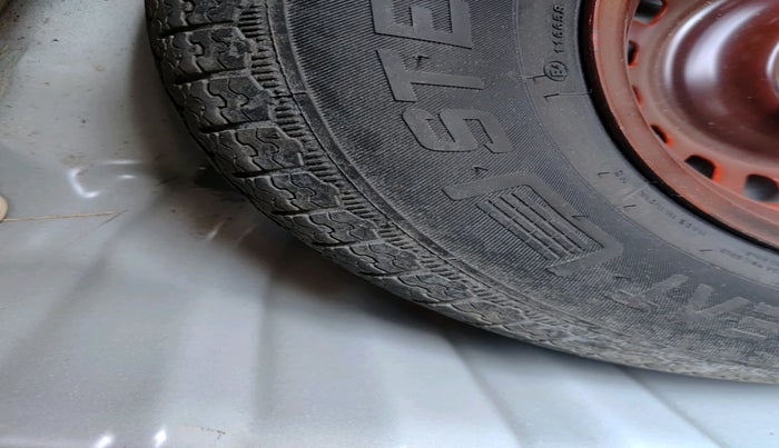 2024 Nissan MAGNITE XV PREMIUM TURBO CVT, Petrol, Automatic, 23,748 km, tyre