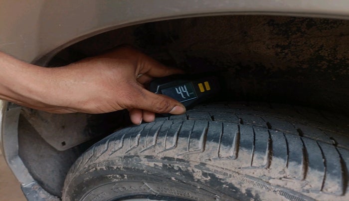 2016 Maruti Wagon R 1.0 VXI, Petrol, Manual, 55,318 km, tyre