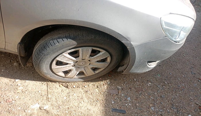 2011 Skoda Fabia ACTIVE 1.2 MPI, Petrol, Manual, 1,49,308 km, tyre