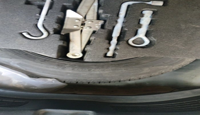 2017 Honda Jazz 1.2L I-VTEC V, Petrol, Manual, 83,727 km, tyre