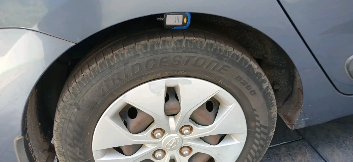 2014 Hyundai Xcent S 1.2, Petrol, Manual, 75,068 km, tyre