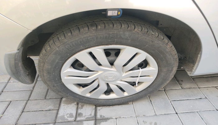 2015 Honda Jazz 1.2L I-VTEC SV, Petrol, Manual, 73,330 km, tyre