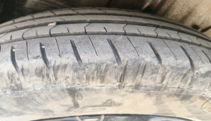 2023 Tata PUNCH ADVENTURE AMT, Petrol, Automatic, 32,406 km, tyre