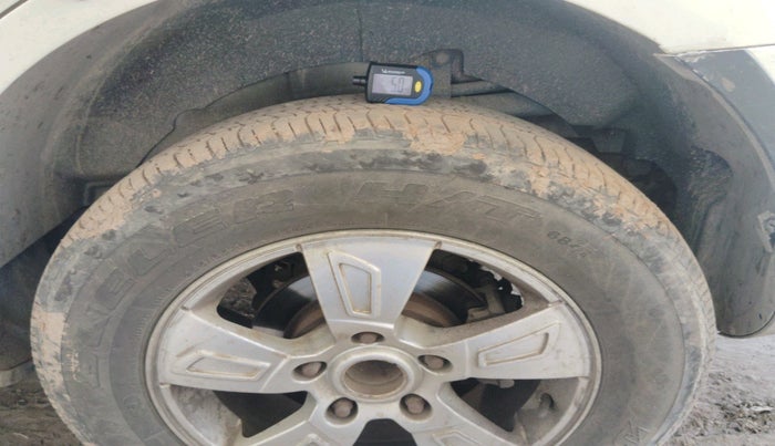 2014 Mahindra XUV500 W8, Diesel, Manual, 93,702 km, tyre