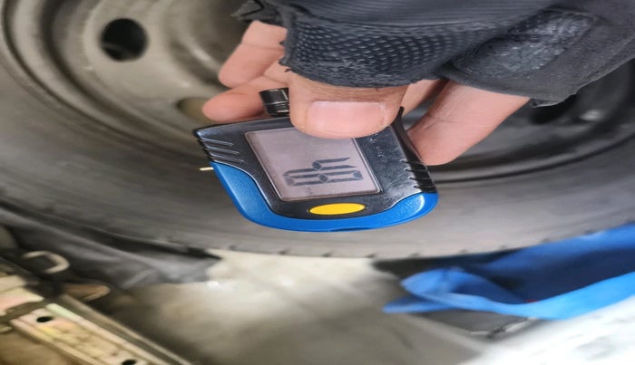 2014 Tata Zest XT PETROL, Petrol, Manual, 98,942 km, tyre