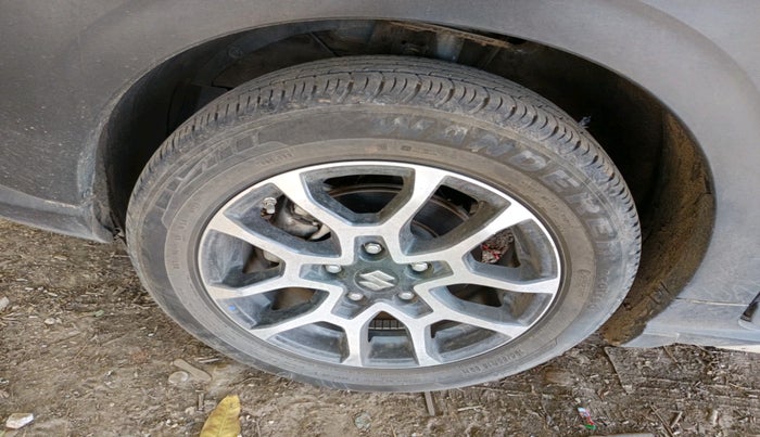 2023 Maruti XL6 ALPHA PLUS AT, Petrol, Automatic, 22,820 km, tyre