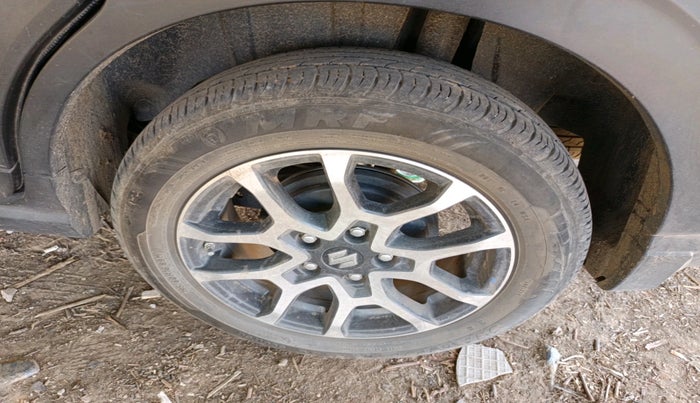 2023 Maruti XL6 ALPHA PLUS AT, Petrol, Automatic, 22,820 km, tyre