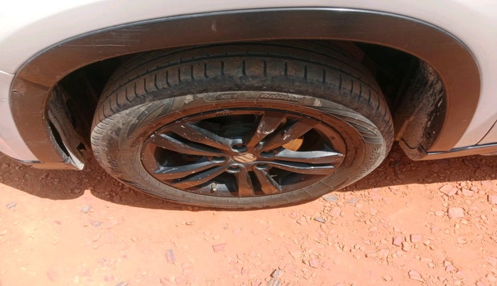 2018 Maruti Vitara Brezza LDI, Diesel, Manual, 1,02,505 km, tyre