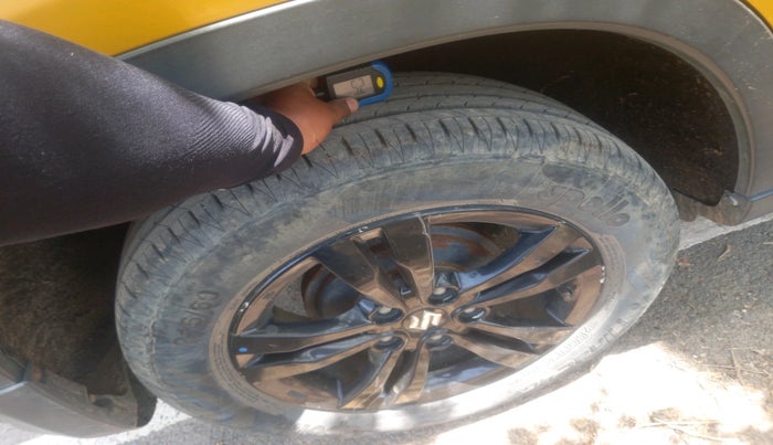 2018 Maruti Vitara Brezza ZDI, Diesel, Manual, 60,519 km, tyre