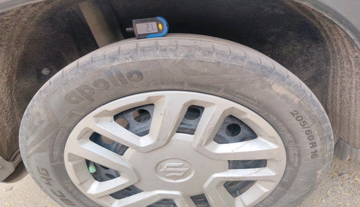 2020 Maruti Vitara Brezza VXI, Petrol, Manual, 89,948 km, tyre