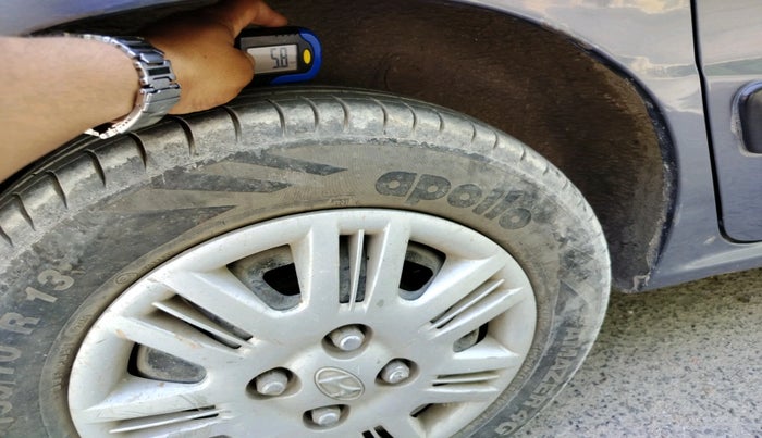 2011 Hyundai Santro Xing GLS, Petrol, Manual, 78,925 km, tyre