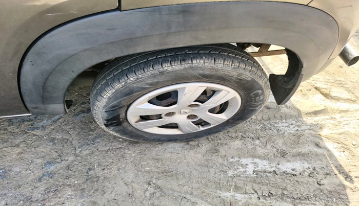 2015 Renault Kwid RXL, Petrol, Manual, 63,588 km, tyre