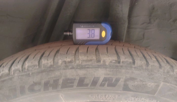 2018 Honda Jazz 1.2L I-VTEC V CVT, Petrol, Automatic, 46,661 km, tyre