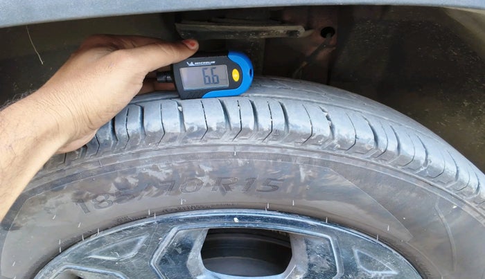 2024 Tata PUNCH ACCOMPLISHED AMT, Petrol, Automatic, 6,396 km, tyre