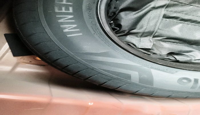 2024 Tata PUNCH ACCOMPLISHED AMT, Petrol, Automatic, 6,396 km, tyre