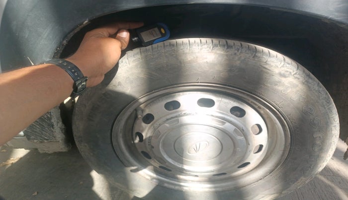 2020 Mahindra KUV 100 NXT K2+ P 6 STR, Petrol, Manual, 99,677 km, tyre