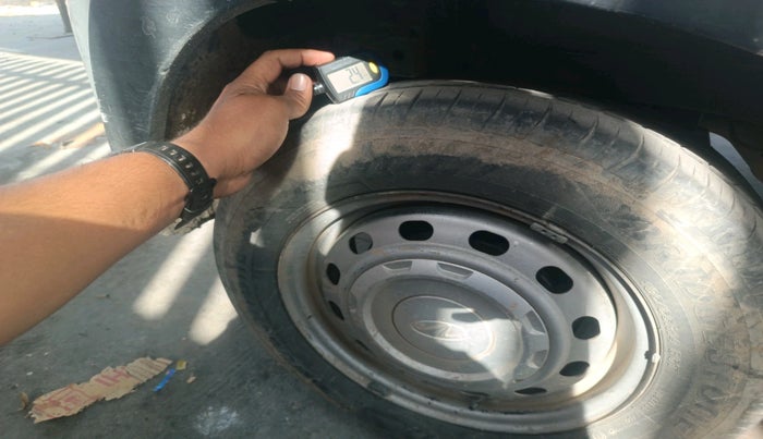 2020 Mahindra KUV 100 NXT K2+ P 6 STR, Petrol, Manual, 99,677 km, tyre