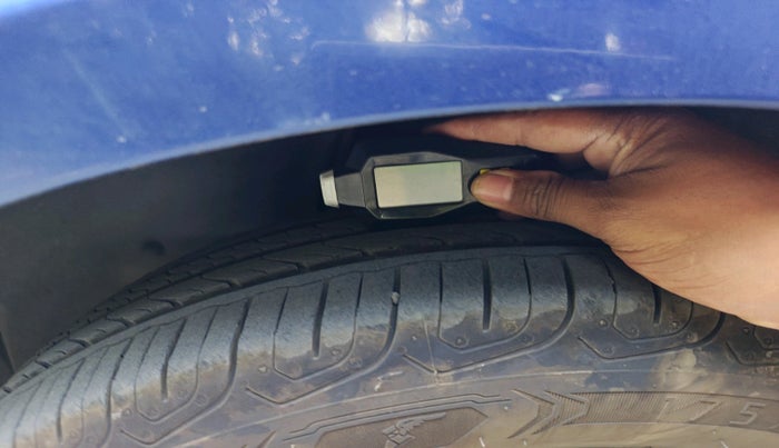 2017 Maruti IGNIS DELTA 1.2 AMT, Petrol, Automatic, 63,685 km, tyre