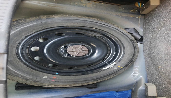 2017 Maruti IGNIS DELTA 1.2 AMT, Petrol, Automatic, 63,685 km, tyre