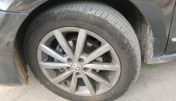 2019 Volkswagen Vento 1.2 TSI HIGHLINE PLUS AT, Petrol, Automatic, 1,16,563 km, tyre