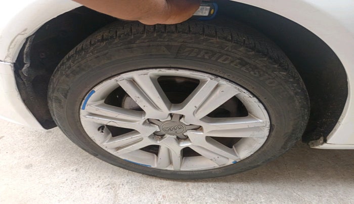 2008 Audi A4 2.0 TDI, Diesel, Automatic, 1,30,207 km, tyre