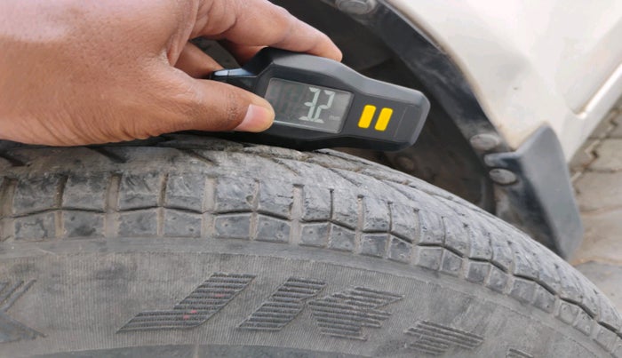 2011 Maruti Ritz VDI, Diesel, Manual, 66,742 km, tyre