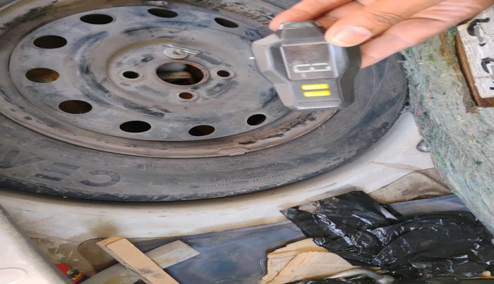 2011 Maruti Ritz VDI, Diesel, Manual, 66,742 km, tyre