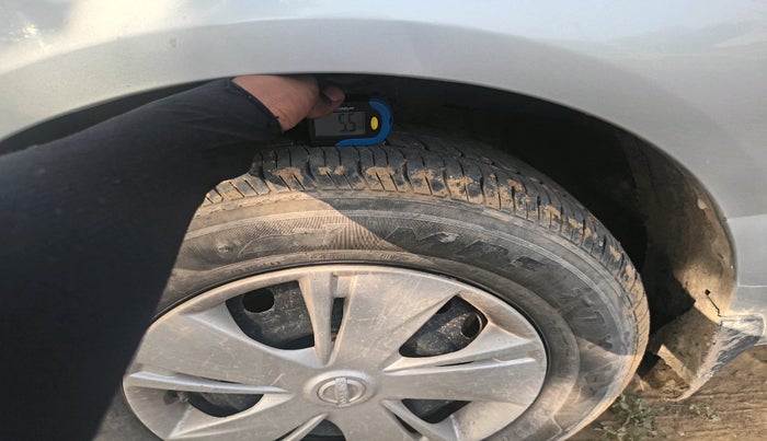 2017 Nissan Sunny XL DIESEL, Diesel, Manual, 93,654 km, tyre