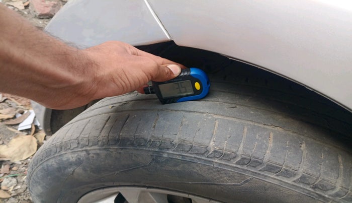 2016 Hyundai New Elantra 1.8 S VTVT, Petrol, Manual, 65,589 km, tyre