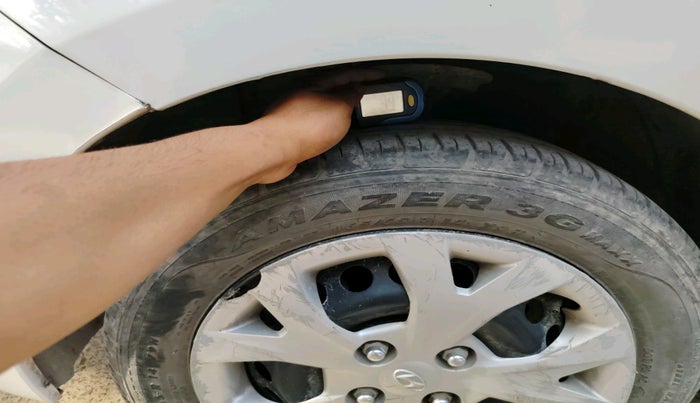 2015 Hyundai Grand i10 SPORTZ 1.2 KAPPA VTVT, Petrol, Manual, 67,381 km, tyre