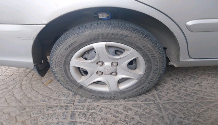 2010 Hyundai Accent EXECUTIVE, Petrol, Manual, 45,716 km, tyre