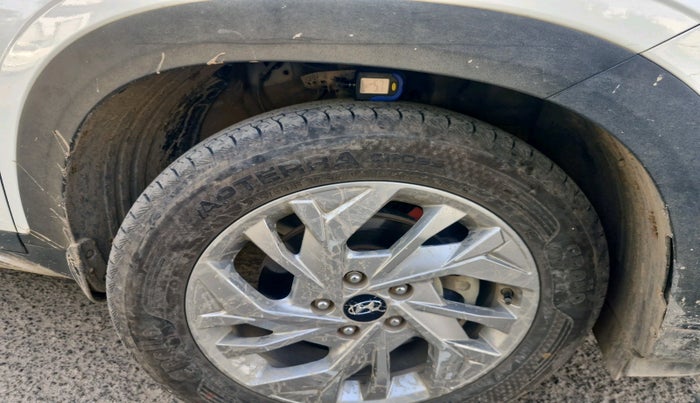 2023 Hyundai Creta SX 1.5 PETROL, Petrol, Manual, 65,500 km, tyre