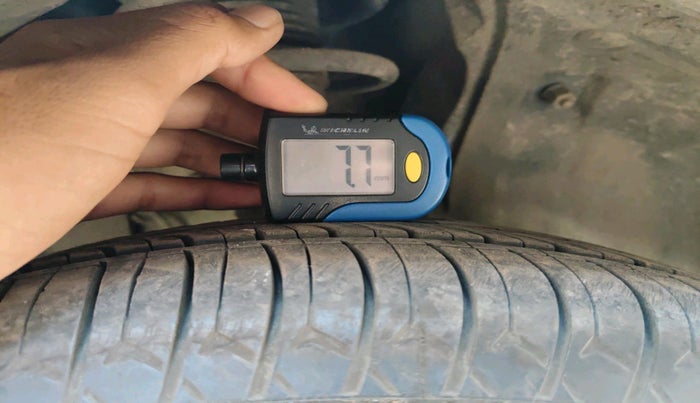 2020 Tata ALTROZ XE PETROL, Petrol, Manual, 59,978 km, tyre