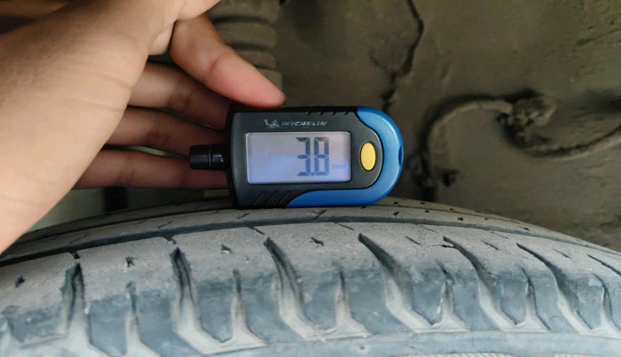 2020 Tata ALTROZ XE PETROL, Petrol, Manual, 59,978 km, tyre