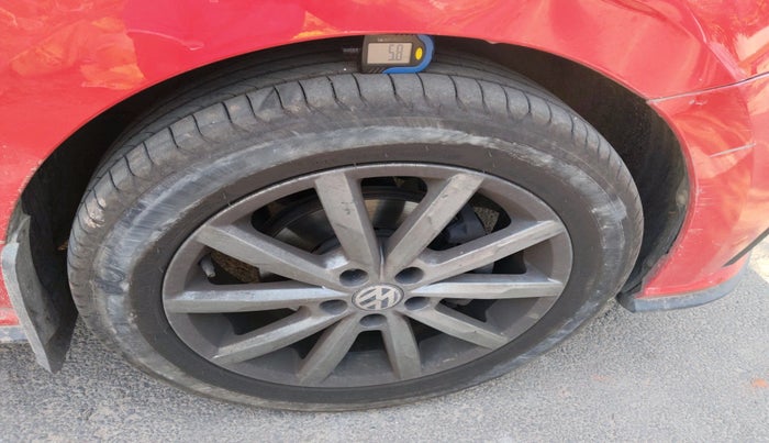 2020 Volkswagen Polo HIGHLINE PLUS 1.0, Petrol, Manual, 56,214 km, tyre