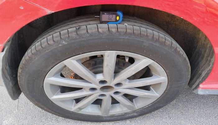 2020 Volkswagen Polo HIGHLINE PLUS 1.0, Petrol, Manual, 56,214 km, tyre