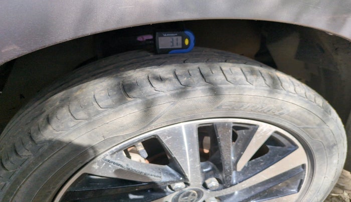 2023 Toyota Innova Crysta 2.4 GX 7STR, Diesel, Manual, 30,172 km, tyre