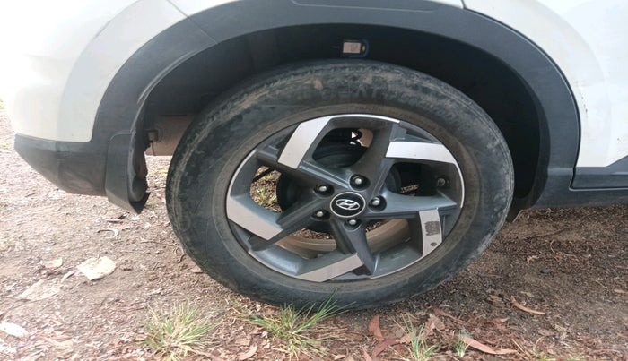 2022 Hyundai VENUE SX 1.0 (O) TURBO IMT, Petrol, Manual, 32,629 km, tyre